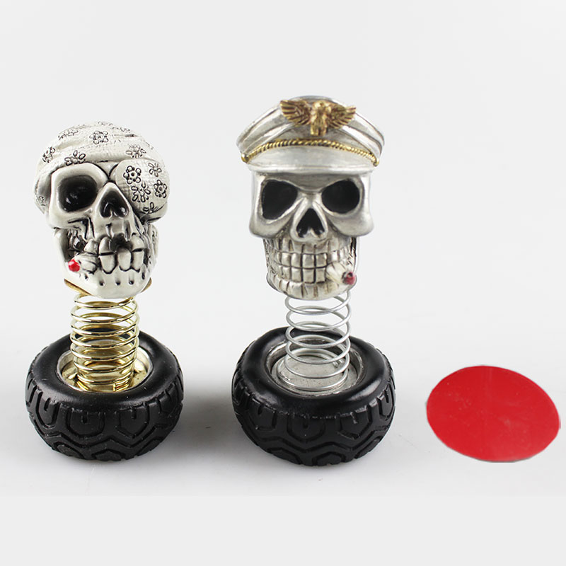 Wackelkopf-Totenkopf fürs Armaturenbrett – Bild 2